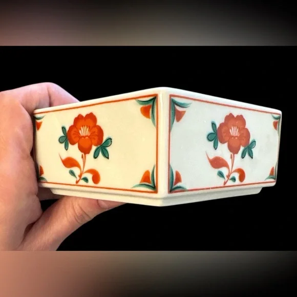 Tiffany & Co. Vintage Floral Trinket Jar - Picture 4 of 5